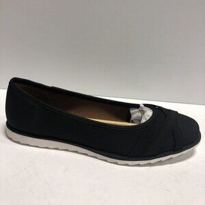 Eurosoft Women’s Rafi, Black Slip-On Shoes, Size 9M